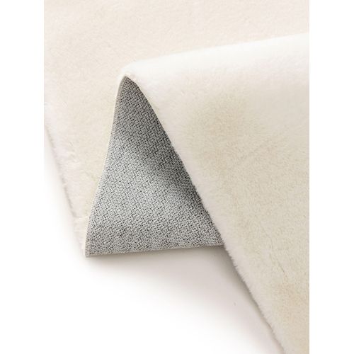 Tapis En Fausse Fourrure Furry Crème 60x120 Cm
