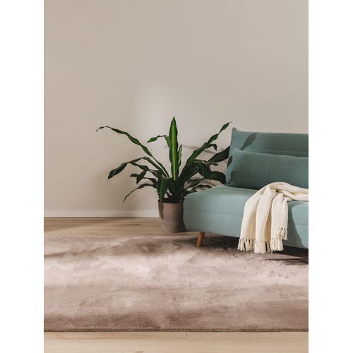Tapis En Fausse Fourrure Furry Taupe 160x230 Cm