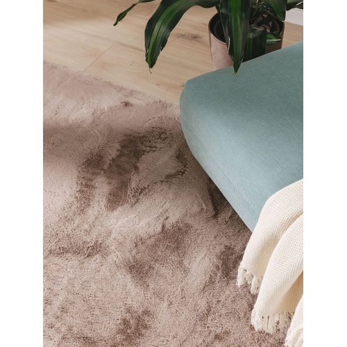 Tapis En Fausse Fourrure Furry Taupe 160x230 Cm