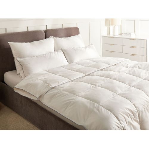 Couette Légèrement Chaude Krivan De Plumes De Canard 200 X 200 Cm