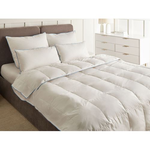 Couette Légèrement Chaude Cervino De Plumes De Canard 200 X 200 Cm