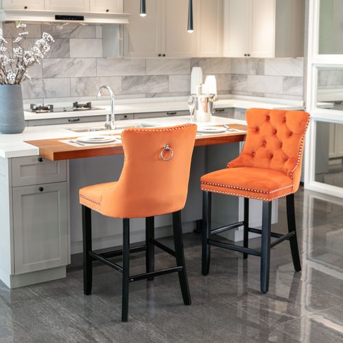 Lot De 2 Tabourets De Bar Velours Orange Dossier Haut, Clous Chromés, Pieds En Bois