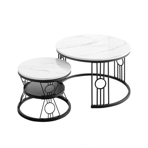 Table Basse Gigogne De Style Moderne, Une Structure Noire Et Un Plateau Texturé Marbre.