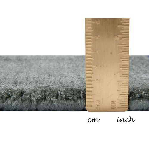 Tapis En Viscose Tissé Main Aspect Vieilli - Shine 65x135 Cm - Vert