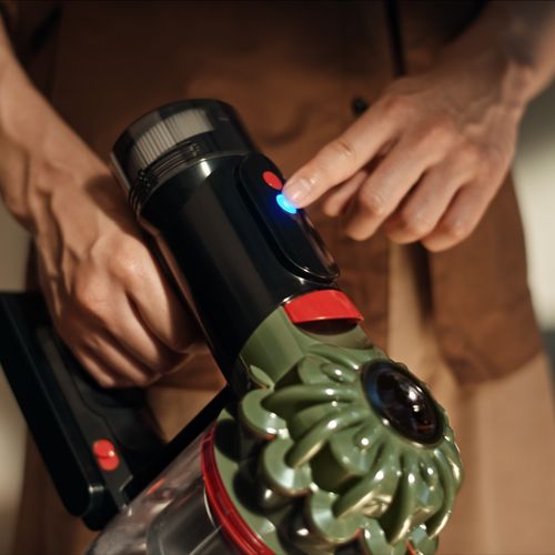 Aspirateur balai sans fil DYSON V8 Cyclone