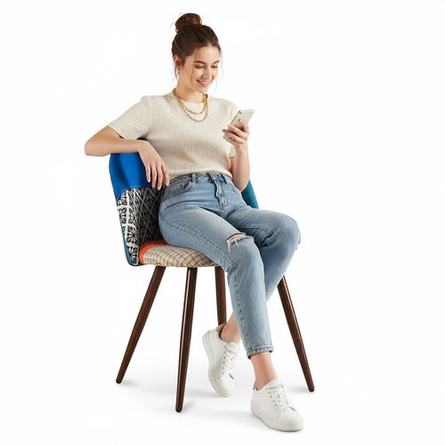 Chaise De Salle à Manger Tapissée Scandi Retro Design Patchwork Pieds En Bois Sombre - Bennett Piti