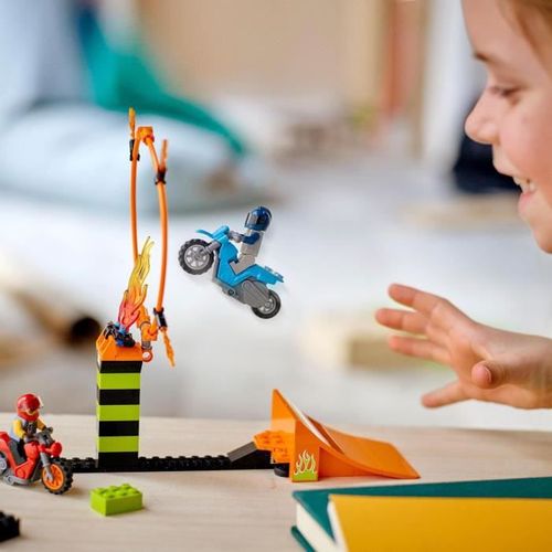 Jeu De Construction City Stuntz Le Spectacle Des Cascadeurs Motos Dès 5 Ans