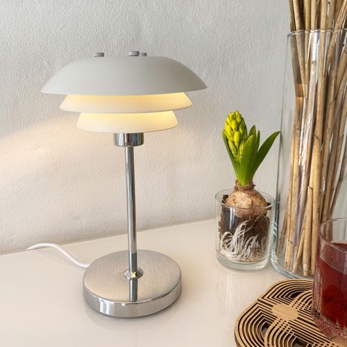Lampe à Poser En Métal Blanc, H 25 Cm D 16 Cm - Dl16