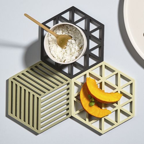 Dessous De Plat Triangle 16 X 14 Cm Gris