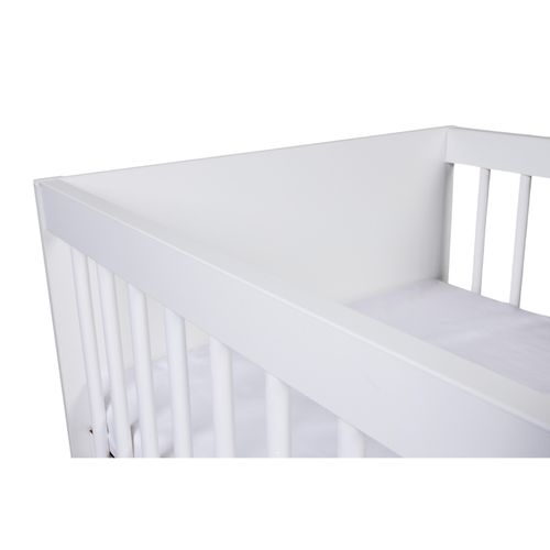 Lit Bébé Tany 60x120 Cm -  Avec Sommier à Lattes 3 Niveaux Réglables En Hauteur - Blanc
