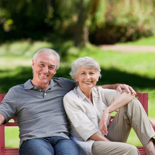Banc De Jardin Banc Extérieur Contemporain 2-3 Places 127x60x88cm Rouge Fer