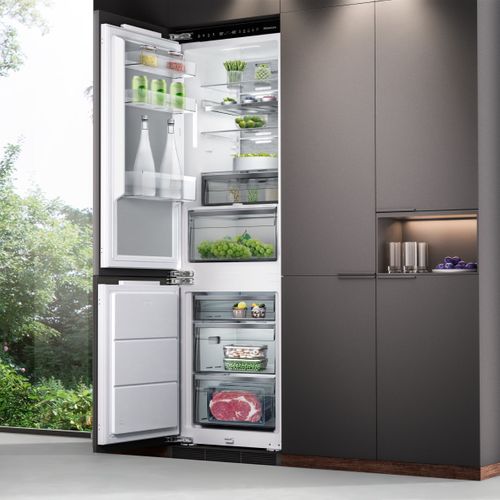 Combiné intégrable HISENSE RB3B250SEWE1 252L