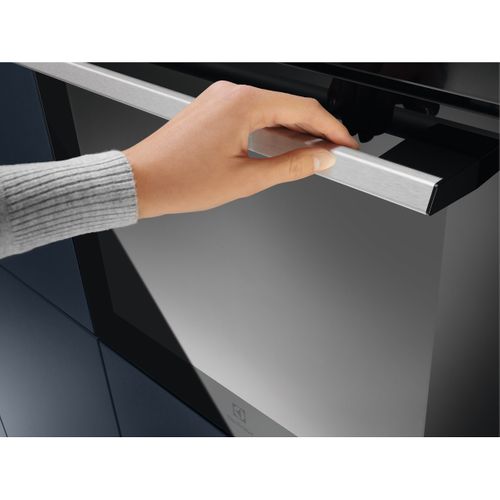 Four encastrable ELECTROLUX EOC6P67Z 72 L SteamCrisp®