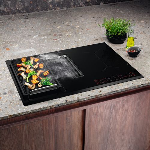 Table induction aspirante ELECTROLUX KCC8344