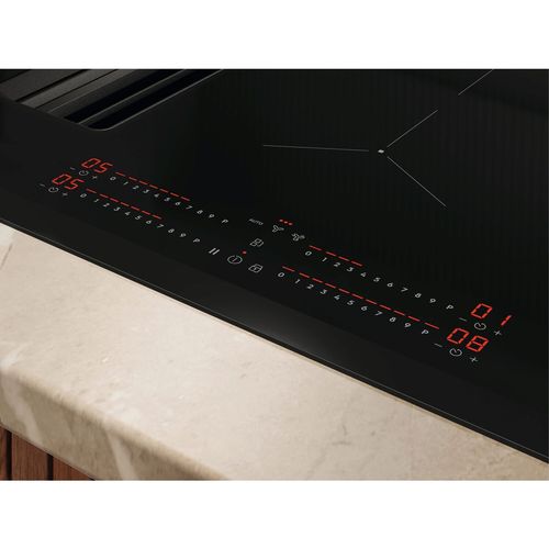 Table induction aspirante ELECTROLUX KCC8344