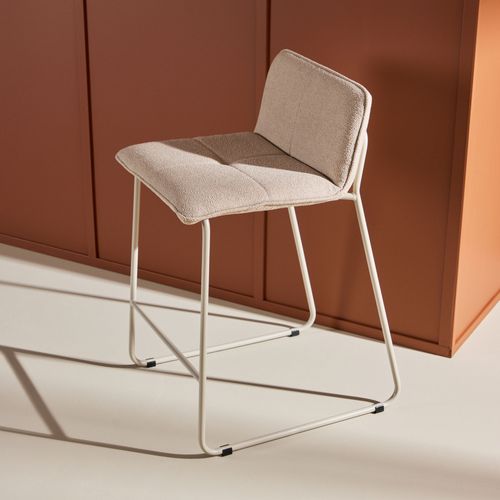 Lot De 2 Tabourets De Bar En Tissu Bouclette Pieds Beiges H65cm