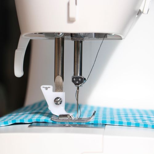 Machine à coudre SINGER 412105 Initiale 2