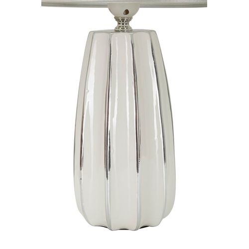 Lampe à Poser Céramique Blanche Et Argent 30×30×45 Cm — Design Doux Et Régulier