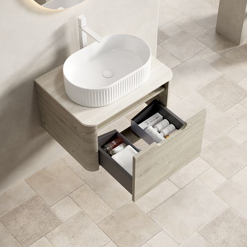 Meuble Vasque Suspendu 60 Cm Prémonté Avec Vasque Ovale Blanche Et Plateau Travertin Chêne Crème