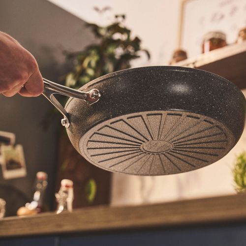 Poêle, 28 Cm, Aluminium, Revêtement Antiadhésif En Céramique Renforcée En Titane