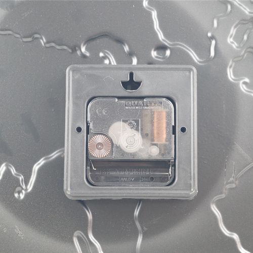 Horloge Murale Métal, Design Mappemonde, Gris Foncé Brun Cuivré, Salon Cuisine 45 Cm