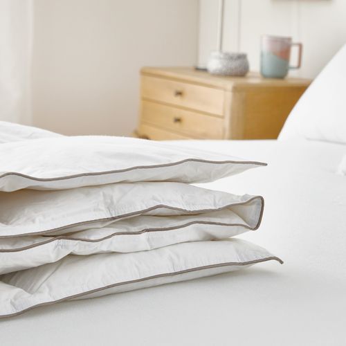 Couette Nordique Premium 180x220cm- 85% Duvet- Automne- Lit 100/105