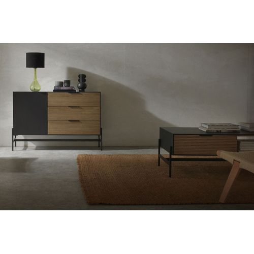 Table Basse Avec Placage En Frêne Noir Et Pieds En Métal Noir