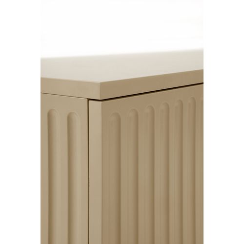 Buffet Beige Avec Rainures Sur Les Portes Et Les Côtés