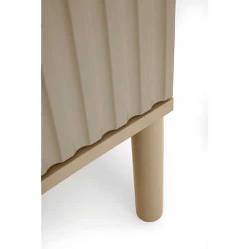 Buffet Beige Avec Rainures Sur Les Portes Et Les Côtés