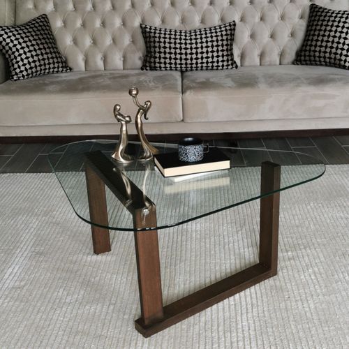 Table Basse Moderne Ortina L96cm Bois Massif Foncé Et Verre Transparent
