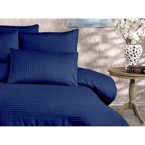 Parure De Lit - 1 Housse De Couette 220 X 240 Cm + 2 Taies D'oreiller 60 X 60 Cm - 70% Polyester