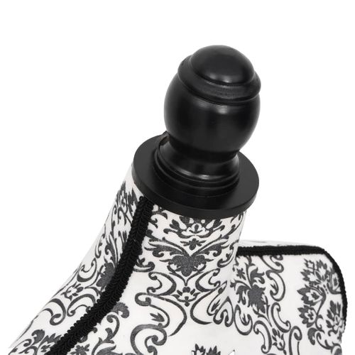 Buste De Présentation Femme Noir Et Blanc