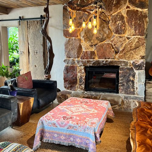 Plaid Modèle Tricotée Décorée Avec Des Franges Bohême - 160x130 Cm - Rose