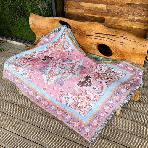 Plaid Modèle Tricotée Décorée Avec Des Franges Bohême - 160x130 Cm - Rose