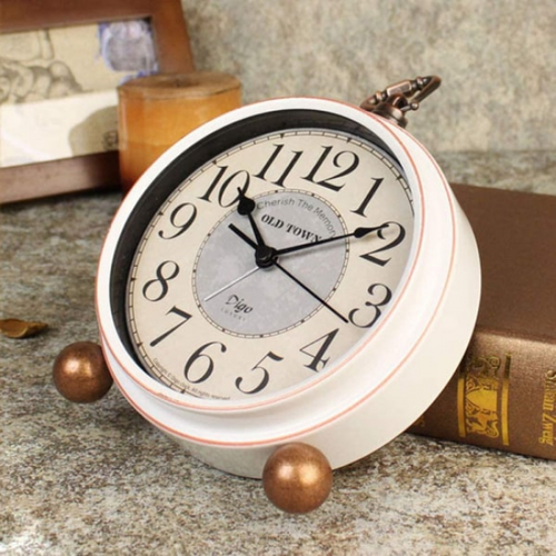 Petit Réveil Silencieux 5,2 Pouces Sans Clic Réveil Rétro