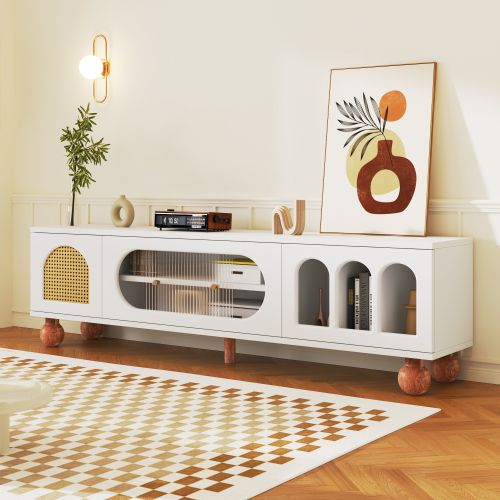 Meuble TV Blanc Avec Porte En Rotin, Porte Coulissante En Verre, 3 Zones Ouvertes, Pieds En Bois