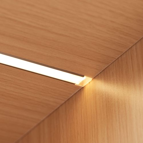 Vitrine Mdf Avec 1 Porte, Éclairage LED, Verre Trempé Et Charnières Silencieuses, Blanc