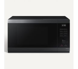 Four Micro‑ondes Whirlpool MWP103W – 20 L – 700 W + Grill 1000 W – Commande Mécanique – Plat Tournant 24,5 Cm – Blanc