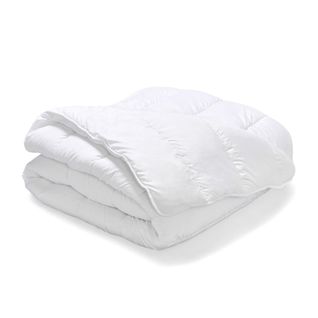 Pack Économique Couette Tempérée 220x240cm + 2 Oreillers Moelleux 60x60 Cm