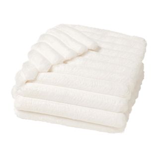 Plaid Effet Peluche Polaire 125 X 150 Cm Serenity Creme