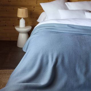 Couverture Pure Laine Ciel 240 X 300 Cm Bleu Clair