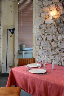 Nappe 145x240 cm Facette Rouge