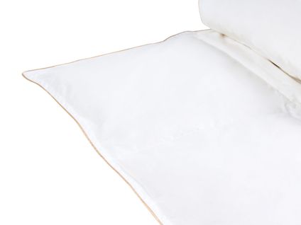 Couette Moyennement Chaude Eiger De Plumes De Canard 200 X 200 Cm