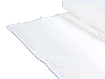 Couette Légèrement Chaude Krivan De Plumes De Canard 200 X 200 Cm