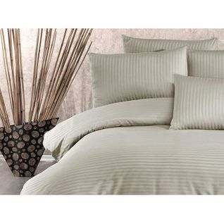 Parure De Lit - 1 Housse De Couette 220x240 Cm + 2 Taies D'oreiller 60x60 Cm - 70% Polyester
