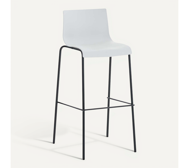 Tabouret De Bar Avec Repose-pieds Dossier Incurvé En Plastique Blanc Et 4 Pieds En Métal Noir 10_0