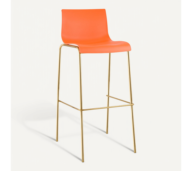 Tabouret De Bar X1 En Plastique Orange Piètement Métal Doré 4 Pieds Avec Dossier Et Repose-pieds 1