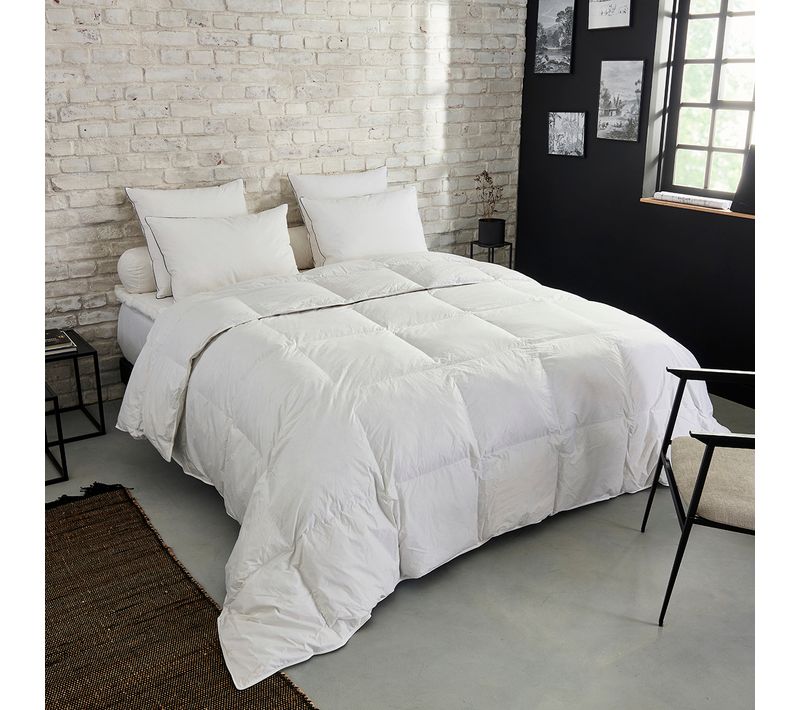 Couette Premium Naturelle Tempérée - 30% Duvet 240 X 260 Cm Blanc