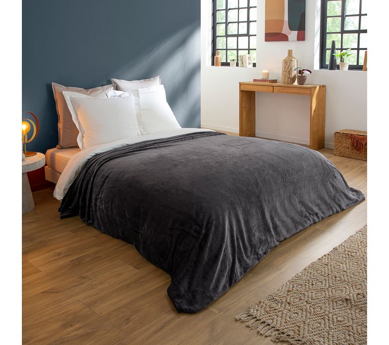 Couverture Polaire Extra Douce Coloris Anthracite 220 X 240 Cm Gris