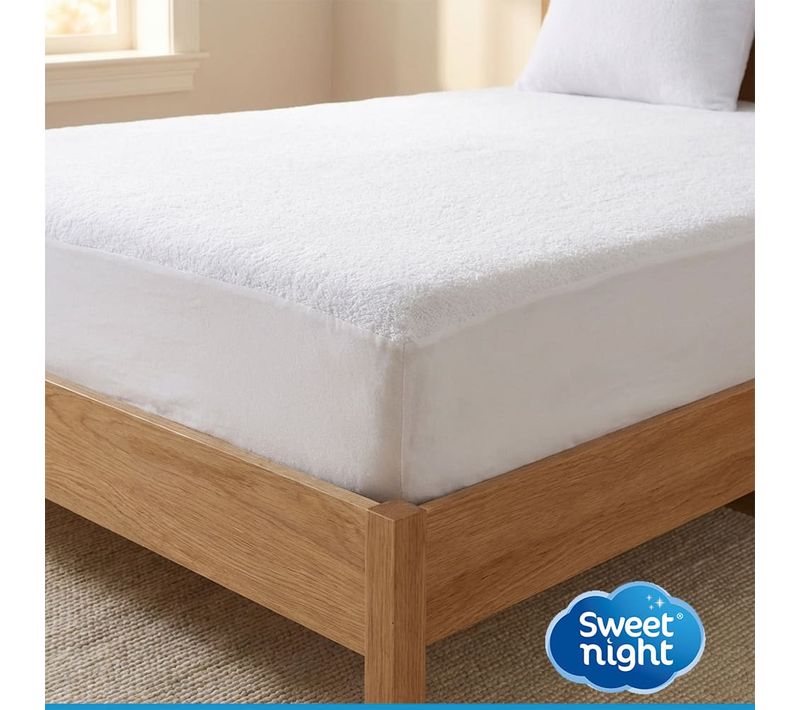 Lot Protection Literie : Protège-matelas 90x190 + 1 Taie D'oreiller 65x65 - Bouclette Coton Douce